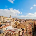 Apartamento 2 en la muralla romana junto a la Catedral